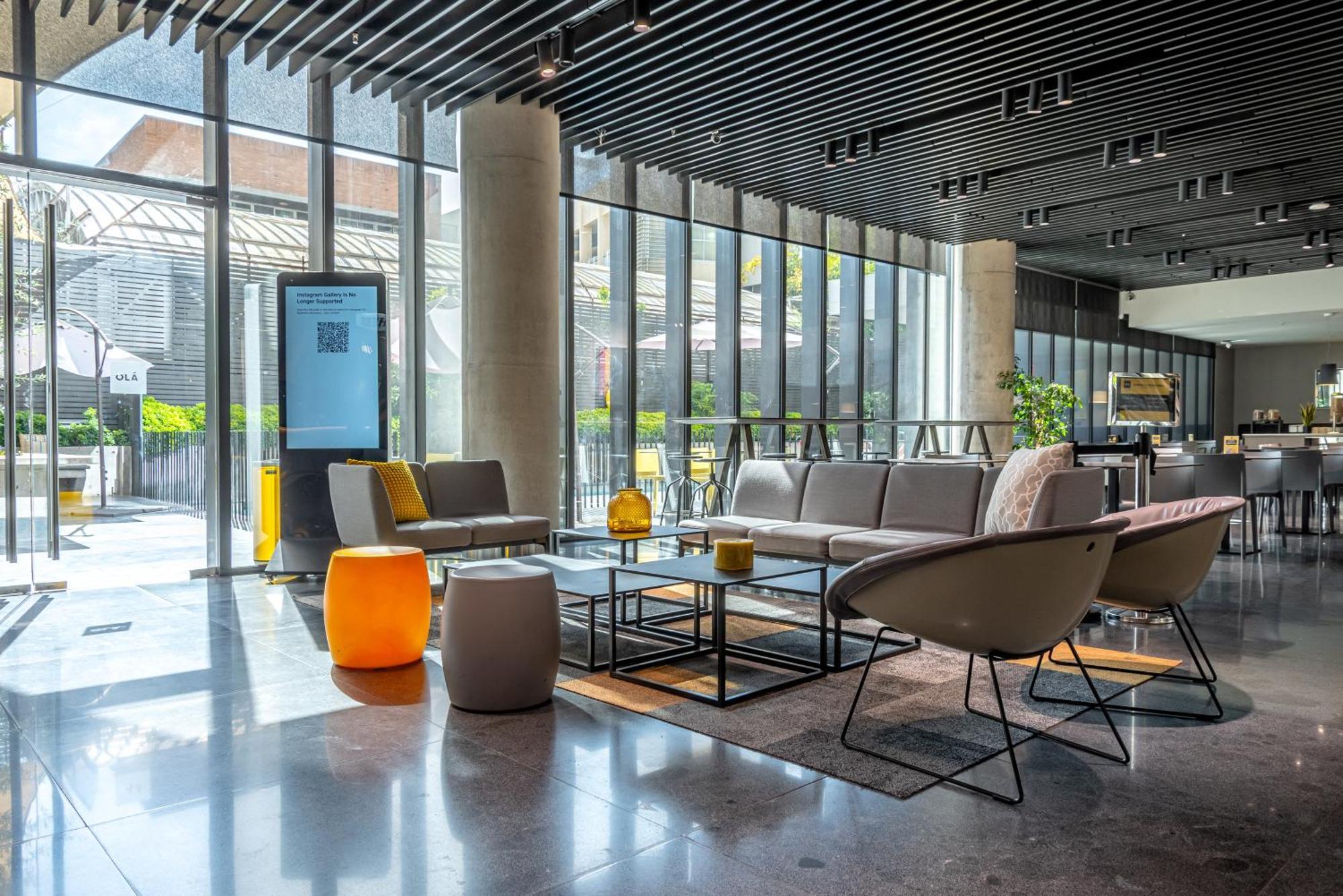 Ola Santiago Providencia, Tapestry Collection By Hilton Hotel Екстериор снимка